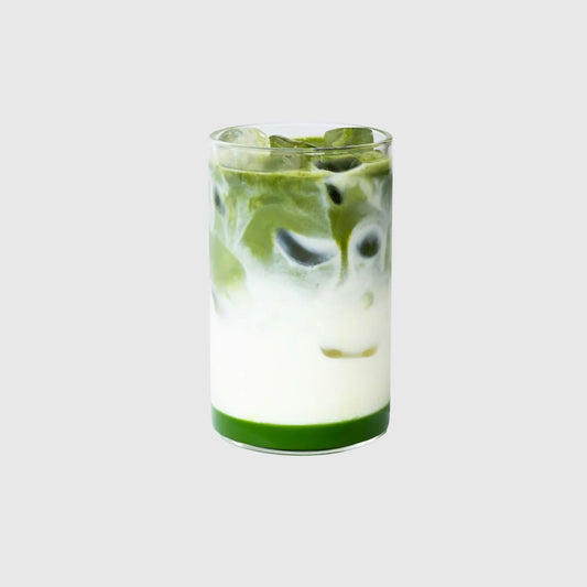 GREEN GLOW: WIE GRÜNER TEE DEINE HAUT ZUM STRAHLEN BRINGT