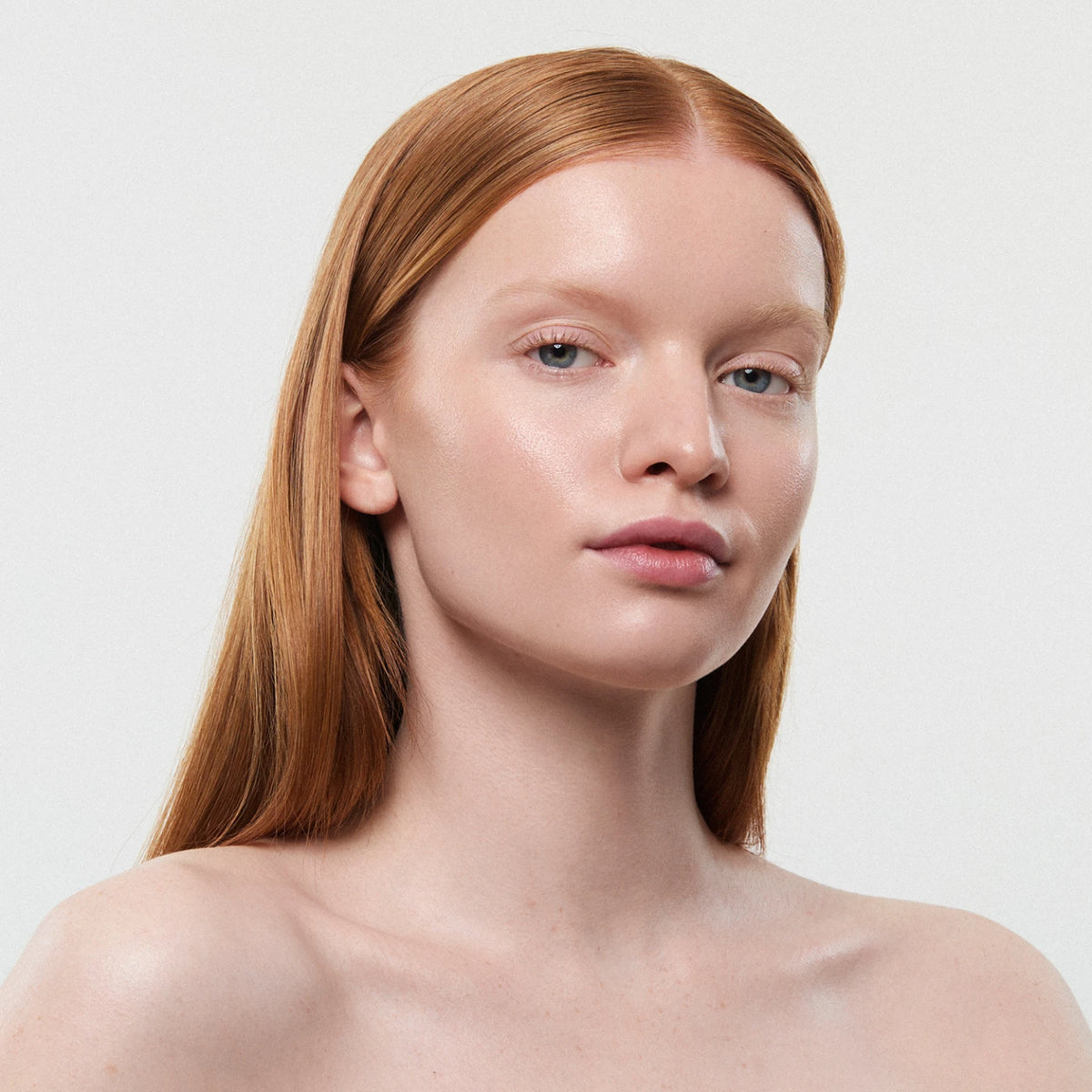 <p>BYE BYE DEHYDRIERTE HAUT. HALLO HIGH-END GLOW.</p>