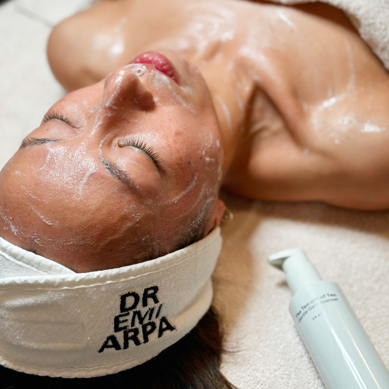 DR. EMI SKIN DISCOVERY FACIAL